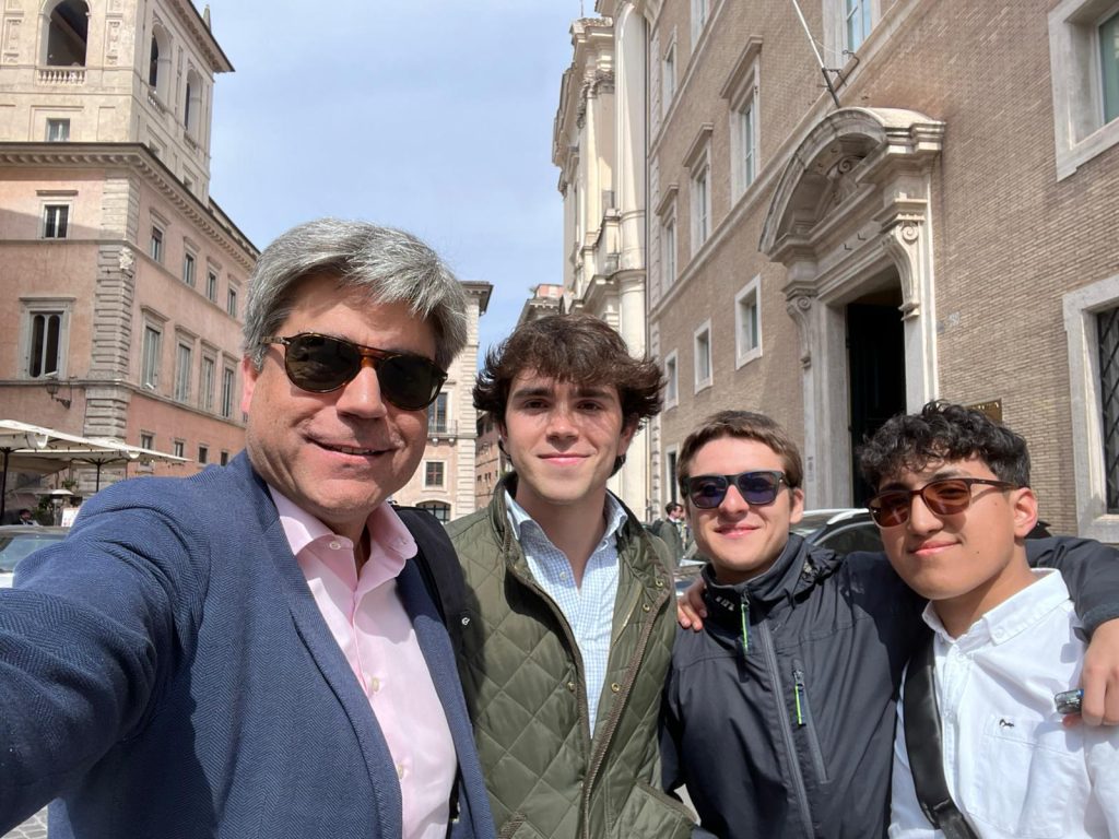 Residencia universitaria en Santiago de Compostela Residencia Universitaria en Santiago de Compostela y Colegio Mayor